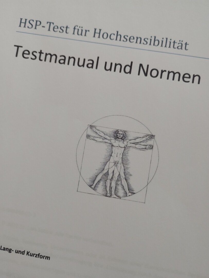 Dokumentfoto Testmanual und Normen